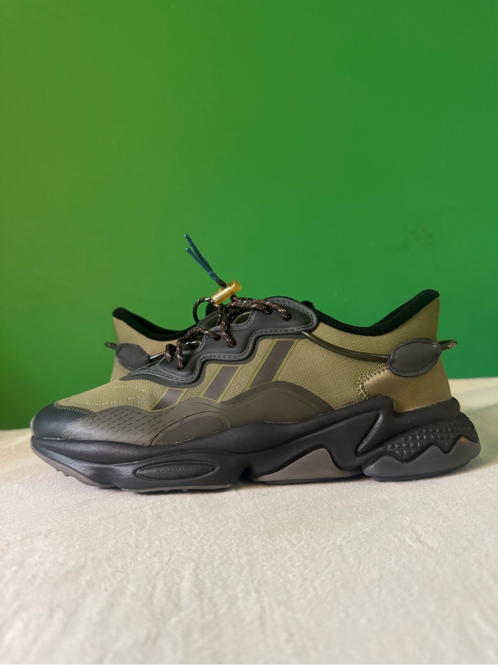 adidas ozweego focus Olive size 9.5